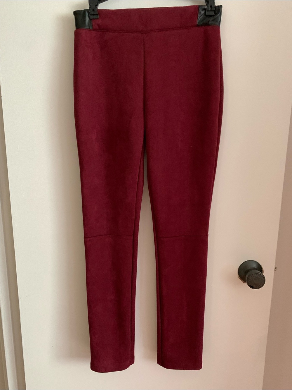 Le Grenier , Women's Burgundy Faux Suede Ponte thick Leggings XS